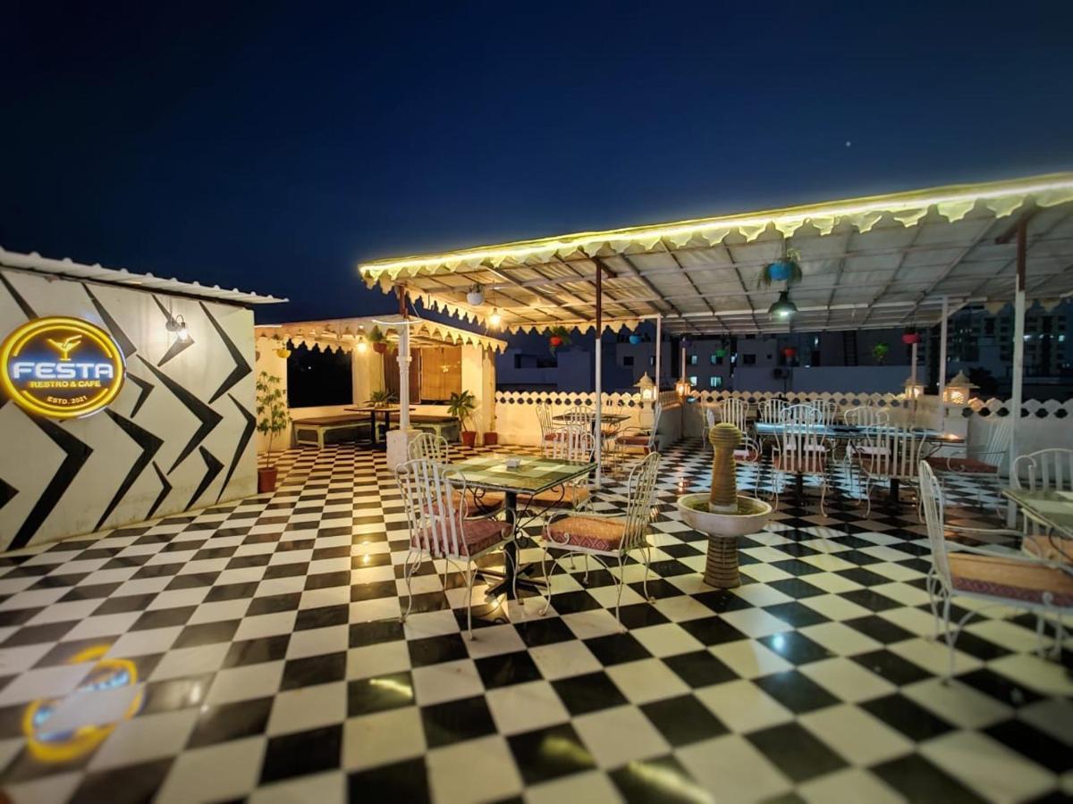Hotel Tree Of Heaven Udaipur Exterior photo