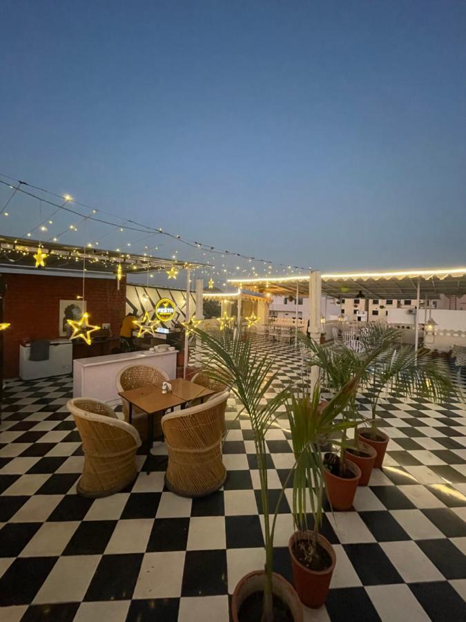 Hotel Tree Of Heaven Udaipur Exterior photo
