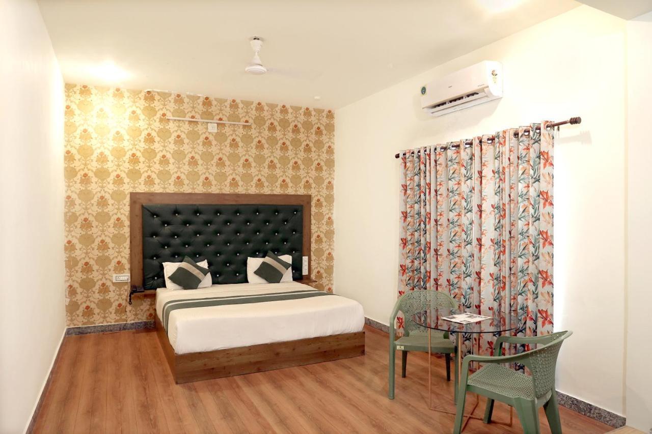 Hotel Tree Of Heaven Udaipur Exterior photo