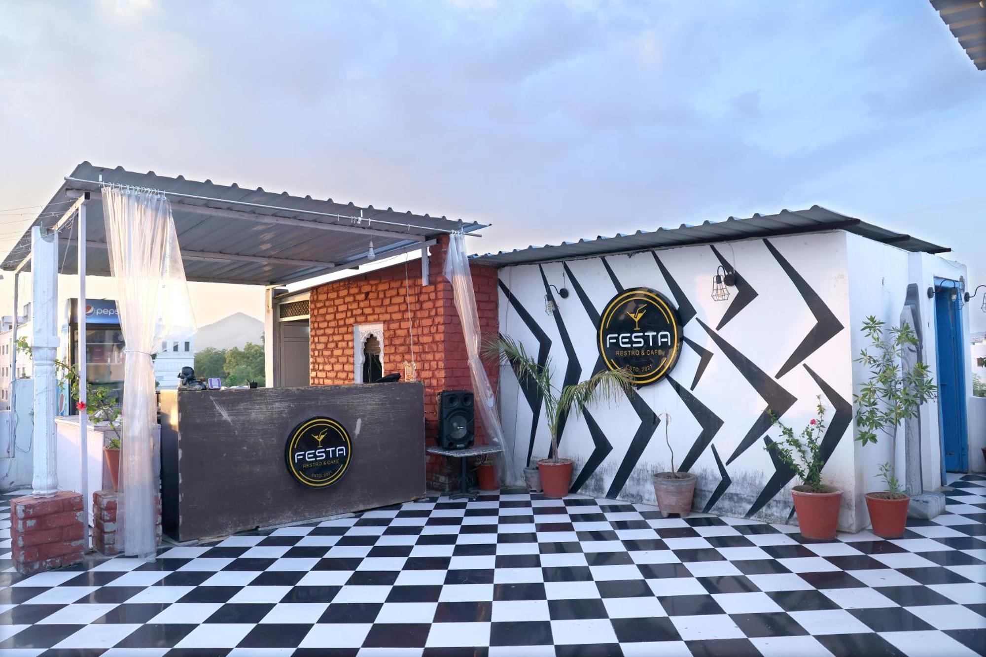 Hotel Tree Of Heaven Udaipur Exterior photo
